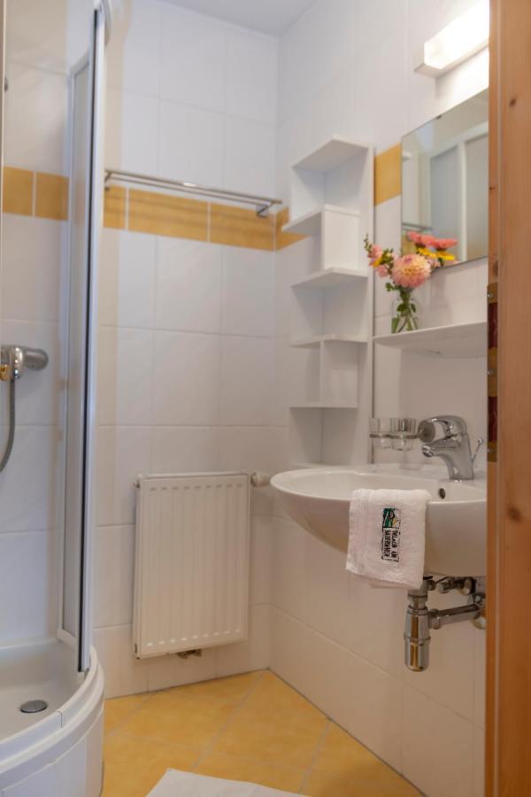 Hartlhof Urlaub Am Baby- Und Kinderbauernhof Niederau Exterior foto